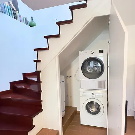 Teresa Caeiro بيت للعطل أويا