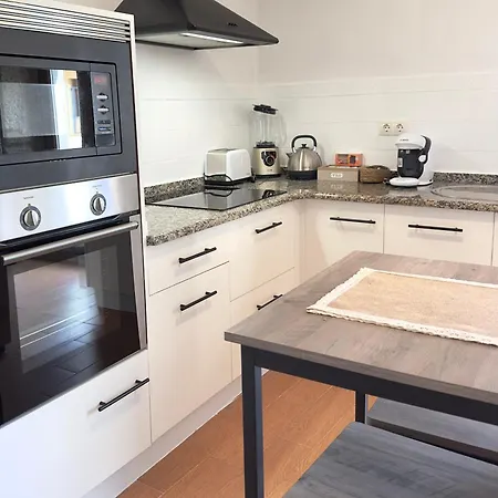 Teresa Caeiro * أويا