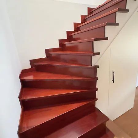 Teresa Caeiro Ferienhaus Oia