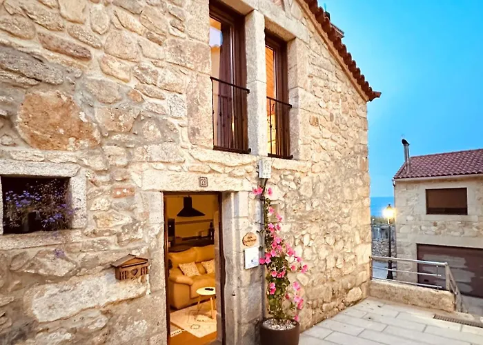 Teresa Caeiro Tatil Evi *