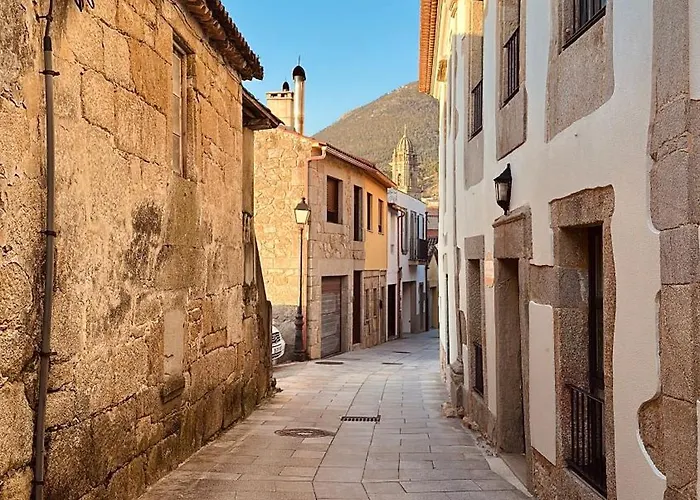 Teresa Caeiro Tatil Evi *