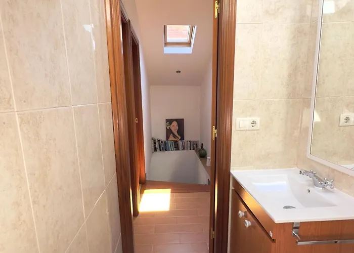 Teresa Caeiro Tatil Evi *